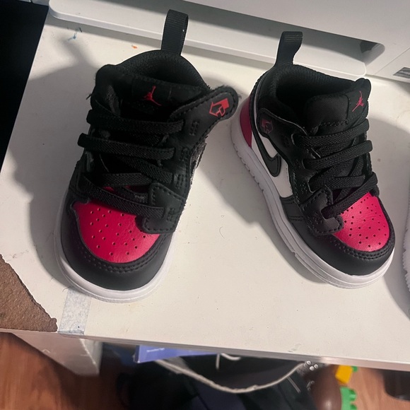 Jordan 1 Sneakers 5C - Picture 9 of 9